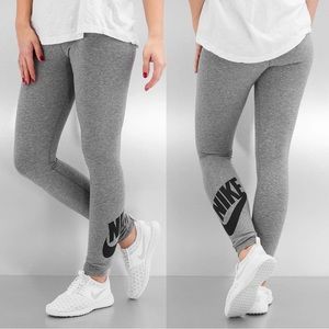 Women’s Nike Leggings